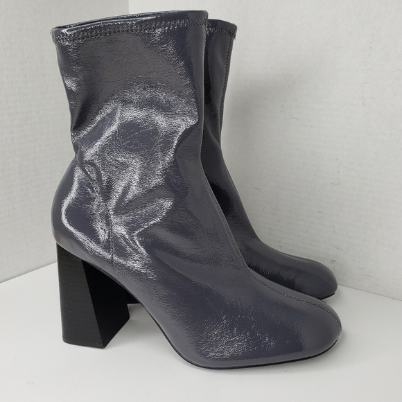 Topshop Faux Patent Leather Gray Pull on Booties Glam Boho Festive Sz 10.5 FLAW - Picture 3 of 11